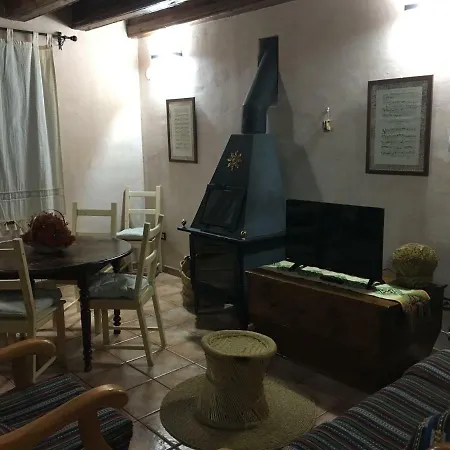 El Pajar Del Castillo مورا دي روبيلوس